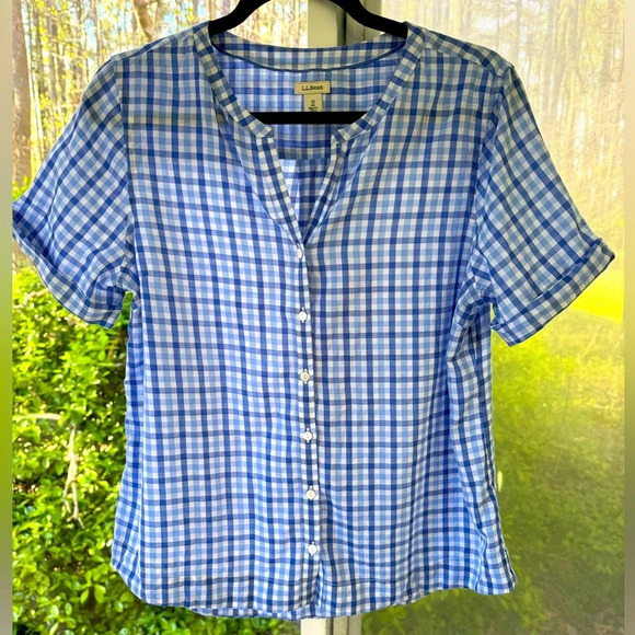 L.L. Bean M blue on blue gingham checkered print top. Cuffed s/s, flat collar. - Picture 1 of 9